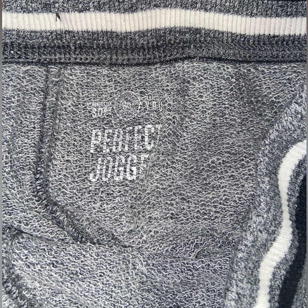 SO Perfect Jogger Grey Pants Women’s XS - Picture 4 of 4